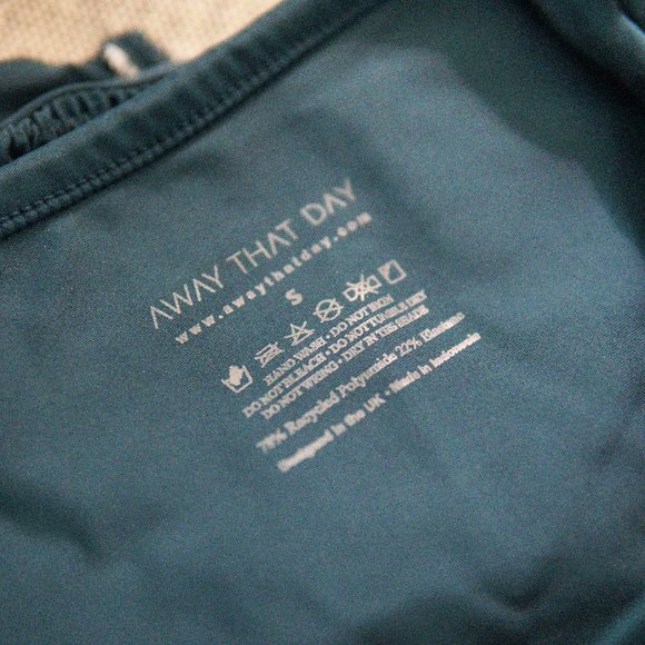 AWAY THAT DAY Tahiti Bikini Bottom (cut out detail) - Picture 9 of 9